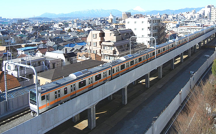 城鐵輕軌火車道噪音防護(hù)墻